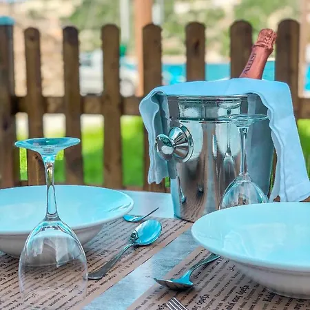 Affittacamere Mistral Boutique Katomerion